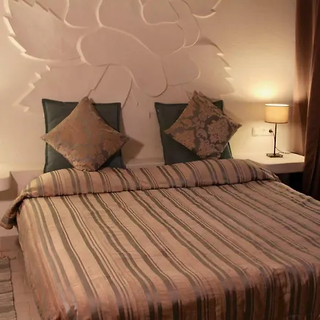 Authentic & Tranquil Villa *
